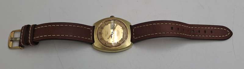 Vintage 1970's Gent's Swiss Made Longines CONQUEST ULTRONIC Quartz Watch-Working