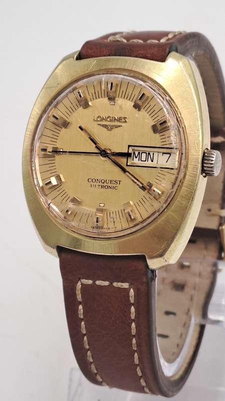 Vintage 1970's Gent's Swiss Made Longines CONQUEST ULTRONIC Quartz Watch-Working