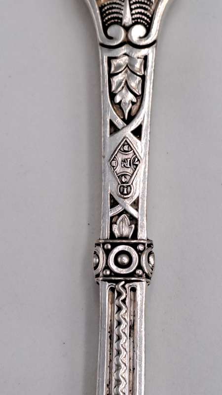 Circa 1878 Victorian Berry Silver Plate Serving Spoons 23,7cm  UK -