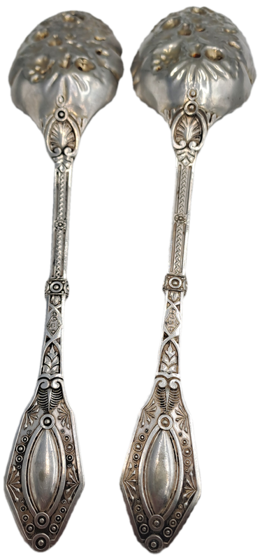 Circa 1878 Victorian Berry Silver Plate Serving Spoons 23,7cm  UK -