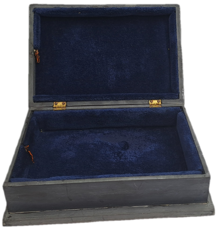 Vintage Heavy Metal Trinket Box 17,5cmx12cmx6cm  -1,18kg
