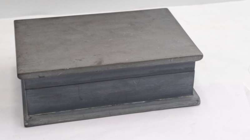 Vintage Heavy Metal Trinket Box 17,5cmx12cmx6cm  -1,18kg