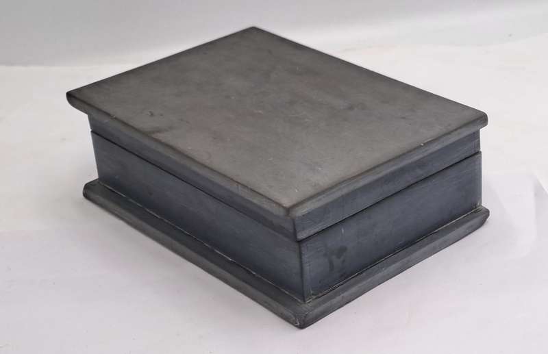 Vintage Heavy Metal Trinket Box 17,5cmx12cmx6cm  -1,18kg