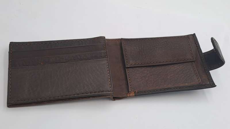 Brown Men's Genuine V.1.H  Leather Wallet -Holds Cards,Licence 0r ID and Change-Unused