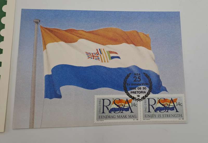 1961 To 1986 RSA 25 Years Postcard with Stamps- in Philatelic Services envelope -