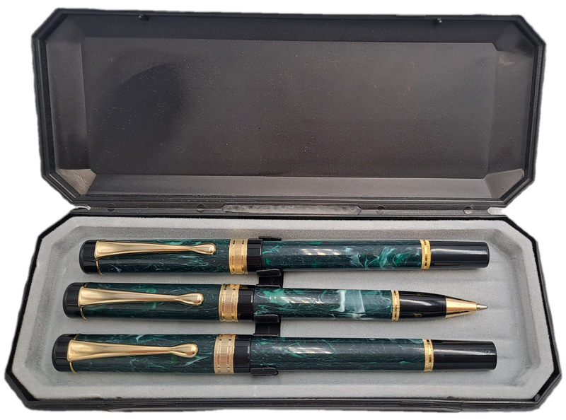 Vintage German pen Gift set, Iradium nib fountain pen and 2 pens ink is dry-in Box