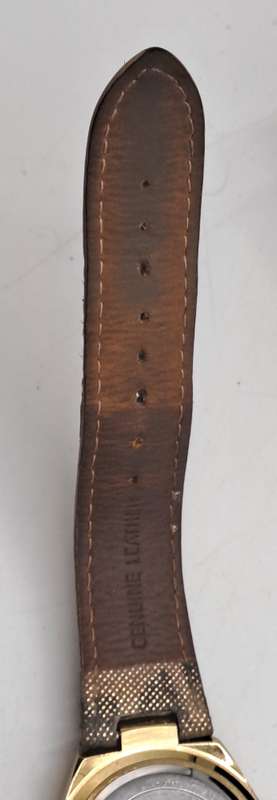 Pre-Owned -Ladies Guess Quartz watch- Boxed - Working -Japan Movement