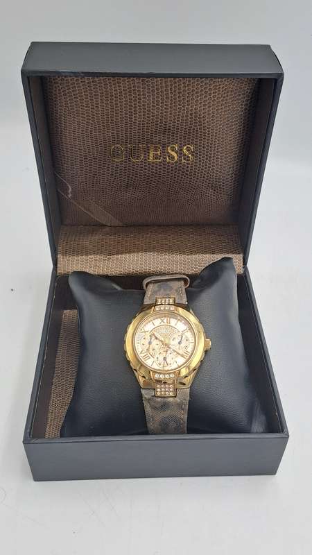 Pre-Owned -Ladies Guess Quartz watch- Boxed - Working -Japan Movement