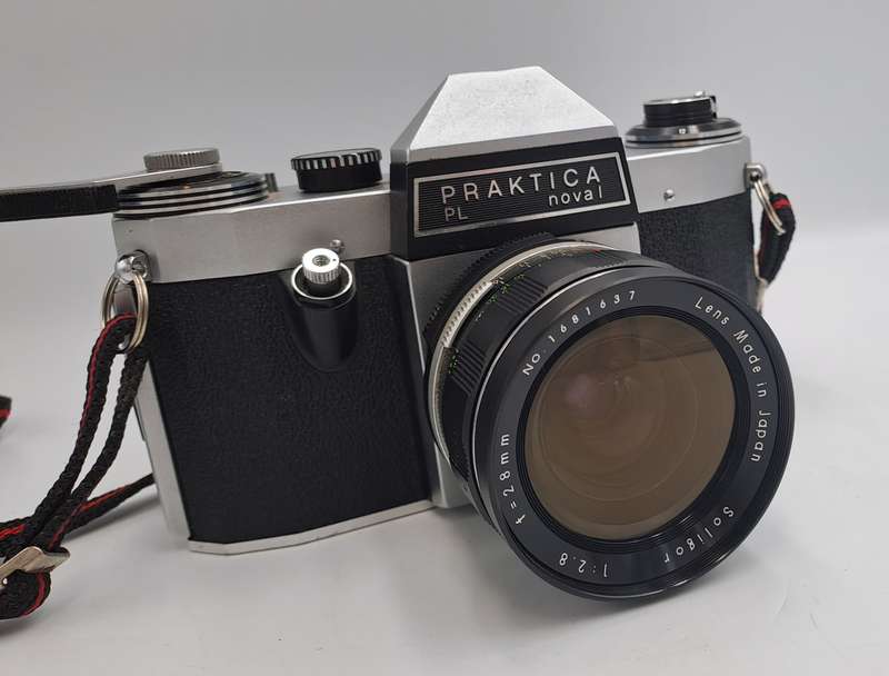 Vintage Praktica PL nova 1 35mm Camera with 1:2.8 F28mm Lens and skilight filter