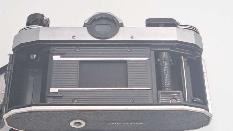 Vintage Praktica PL nova 1 35mm Camera with 1:2.8 F28mm Lens and skilight filter