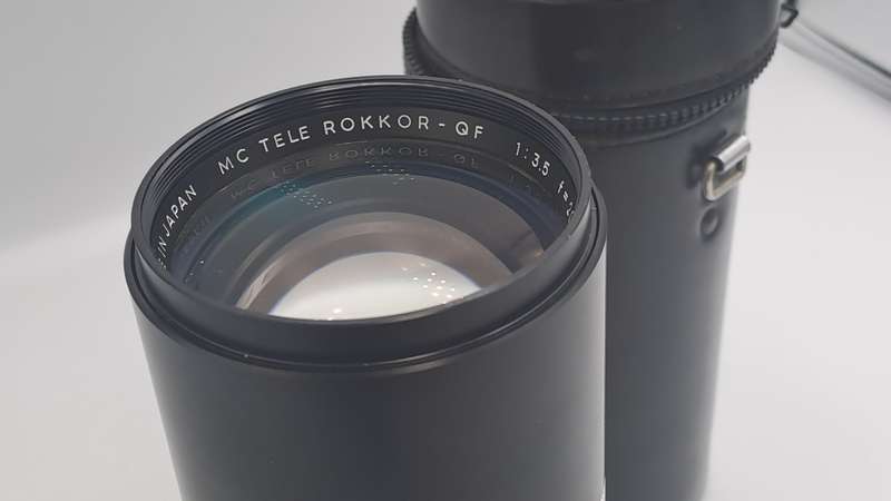 Vintage 1970 Minolta MC Tele Rokkor -QF 1:3.5 f200mm Lens in Leather Case with Caps