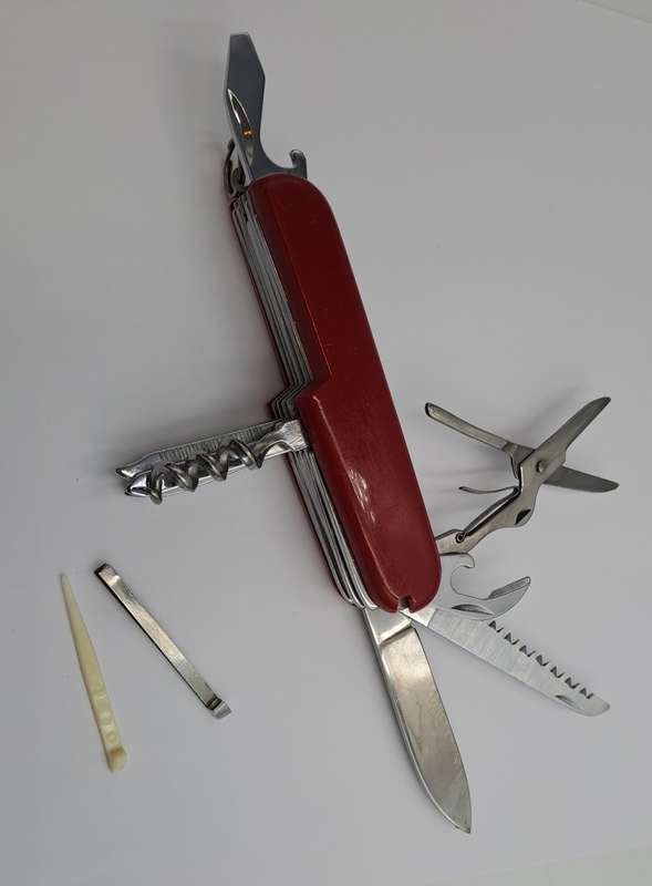 Pre-Owned Multi-Tool Pocket Knife (12 tools) with Toothpick and Tweezer Made in China