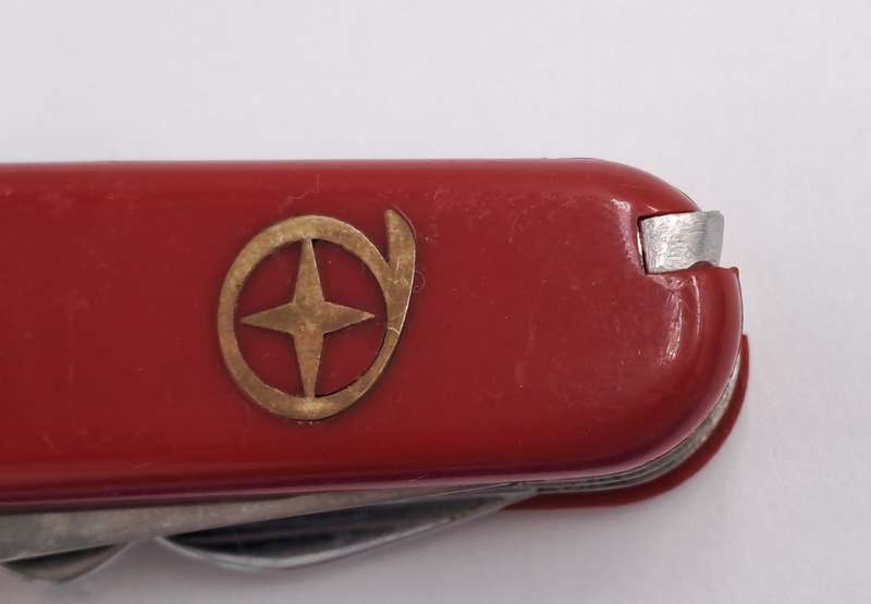 Pre-Owned Multi-Tool Pocket Knife (12 tools) with Toothpick and Tweezer Made in China