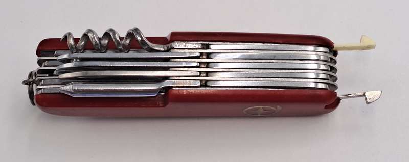 Pre-Owned Multi-Tool Pocket Knife (12 tools) with Toothpick and Tweezer Made in China