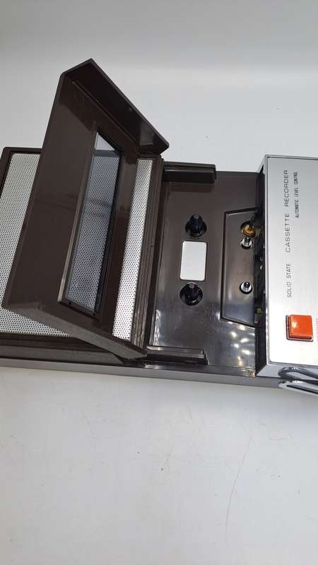 Vintage Sanyo Cassette Recorder Model M-138 with Mic & Leather Cover-Very Good Condition