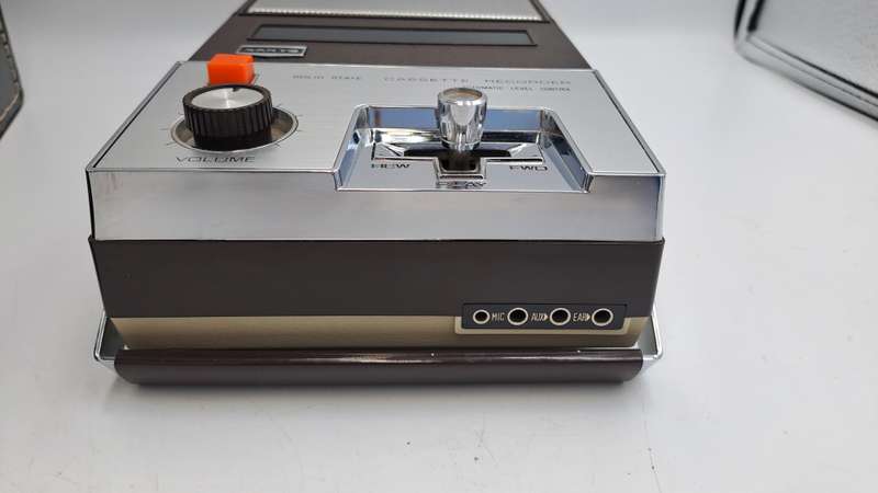 Vintage Sanyo Cassette Recorder Model M-138 with Mic & Leather Cover-Very Good Condition