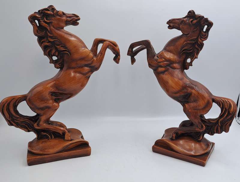 Vintage Pair of Rearing Horse Bookends - Horse Figurines - Rearing Stallions