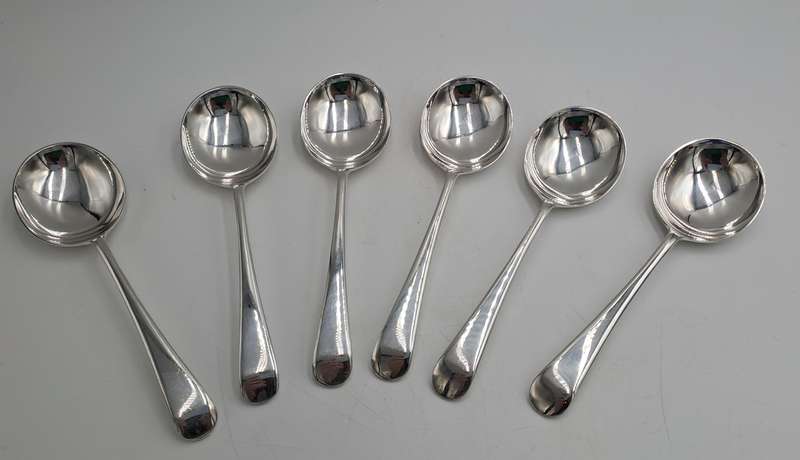 6 Vintage EPNS Super A1 90 Silverplated Soup Spoons -Boxed Sheffield England.