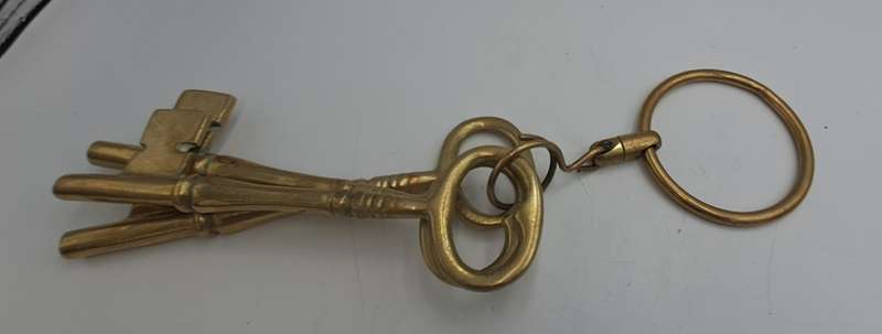 Home Décor Vintage 1060's Large Solid Brass Skeleton Keys with Keyring