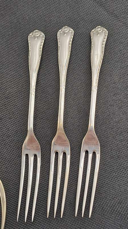 Vintage 7pc EPNS Silver Plated Cake serving set -Made in England