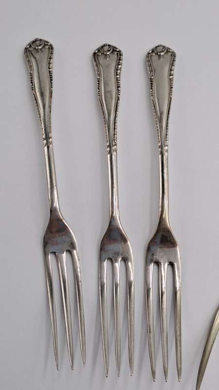 Vintage 7pc EPNS Silver Plated Cake serving set -Made in England