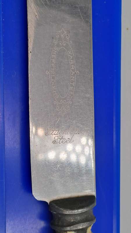 6 Antique / Vintage Butter Knifes Warrented Sheffield -England 23,5cm