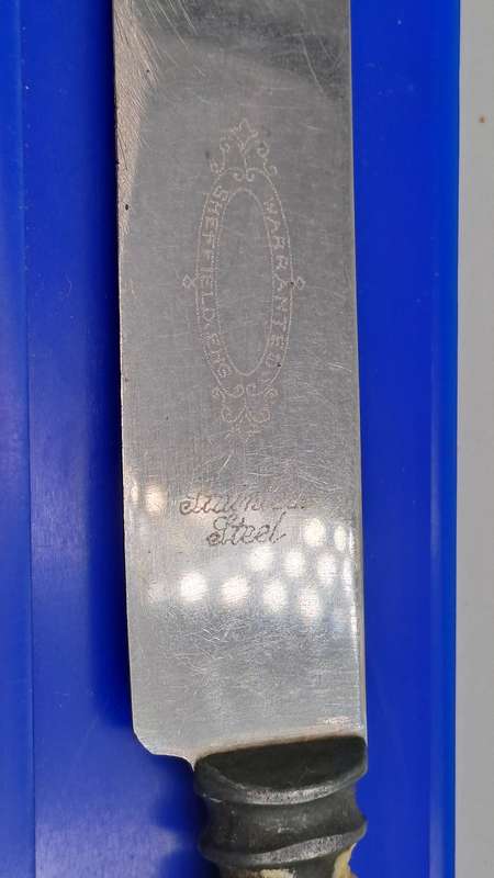 6 Antique / Vintage Butter Knifes Warrented Sheffield -England 23,5cm