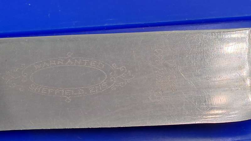 6 Antique / Vintage Butter Knifes Warrented Sheffield -England 21cm