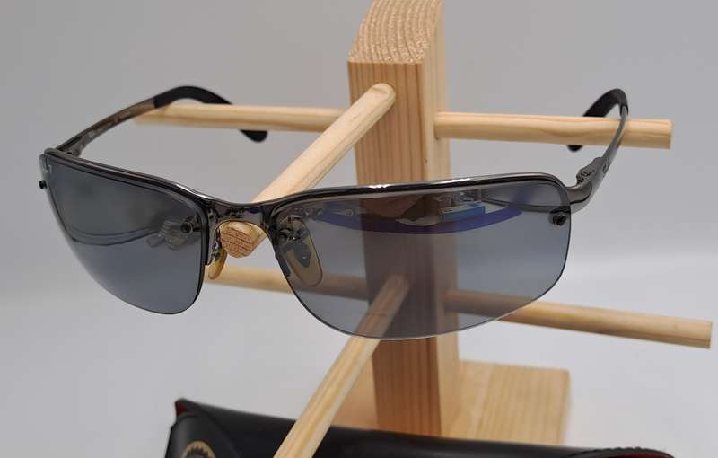 Pre-Owned Ray-Ban  RB 3239 004/82 - 62-15 Sunglasses 100% UV Protection Polarized with Case