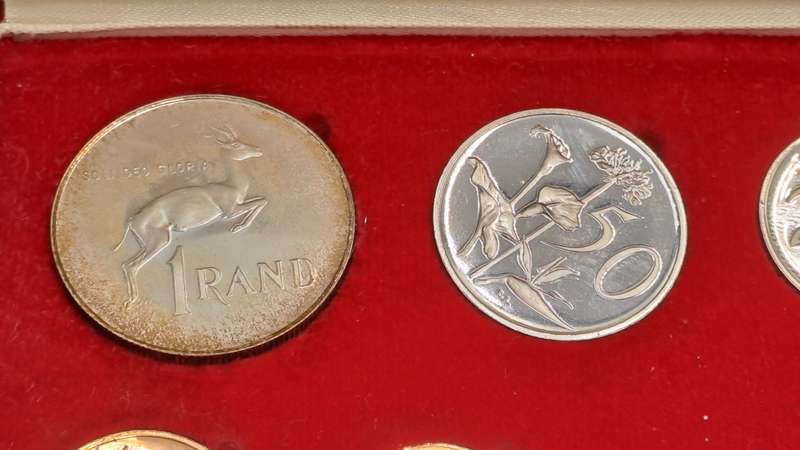 South Africa Munt 1980 Proof Set in Long Proof Box -SILVER .800 one Rand