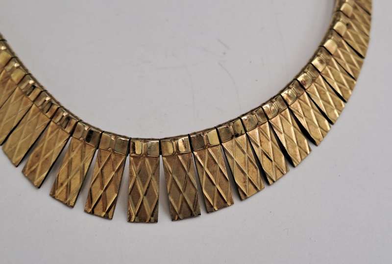 Gold Tone CHOKER NECKLACE  42cm