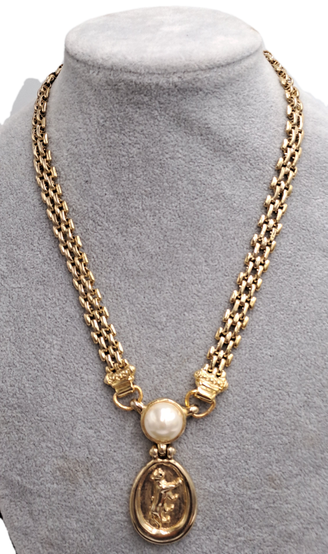 Gold Tone NECKLACE  with Pendant 46cm