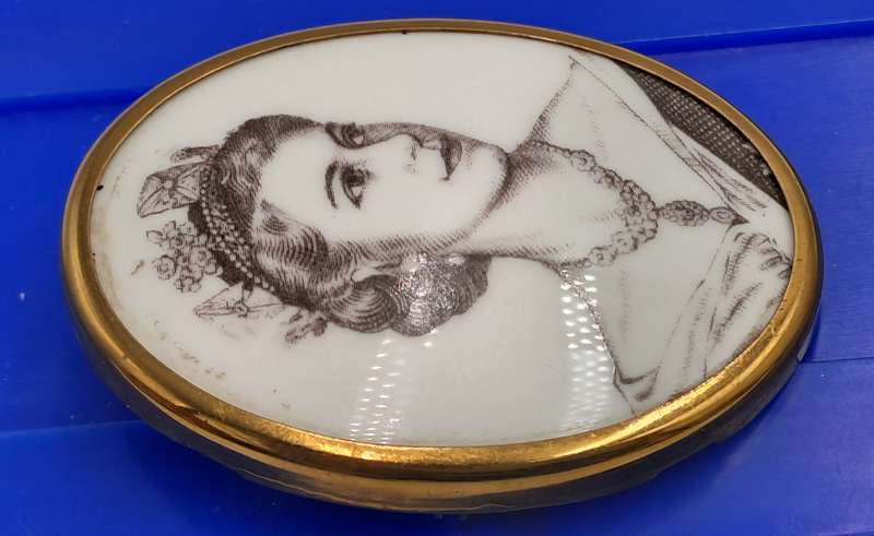 Vintage Rare 1953 Porcelain Coronation Brooch Queen Elizabeth II Royal Worcester England