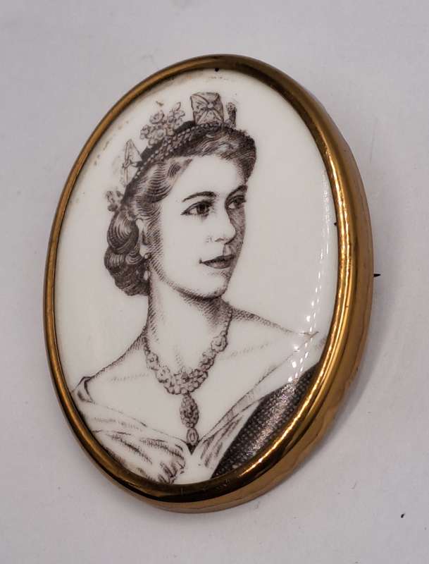 Vintage Rare 1953 Porcelain Coronation Brooch Queen Elizabeth II Royal Worcester England