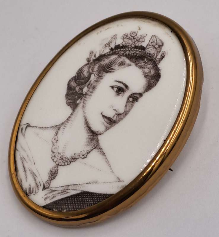 Vintage Rare 1953 Porcelain Coronation Brooch Queen Elizabeth II Royal Worcester England