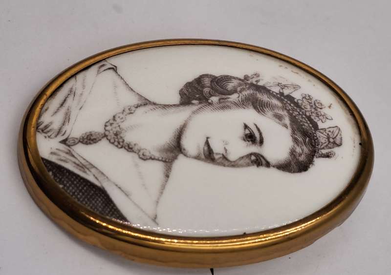 Vintage Rare 1953 Porcelain Coronation Brooch Queen Elizabeth II Royal Worcester England