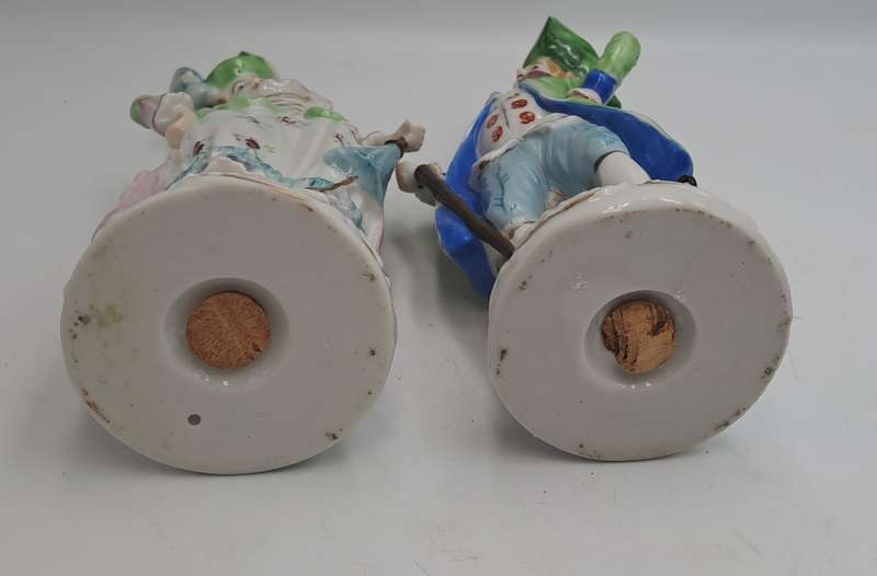 Vintage 1940's Hand Painted Porcelain Colonial Couple Salt & Pepper Shakers -Occupied Japan