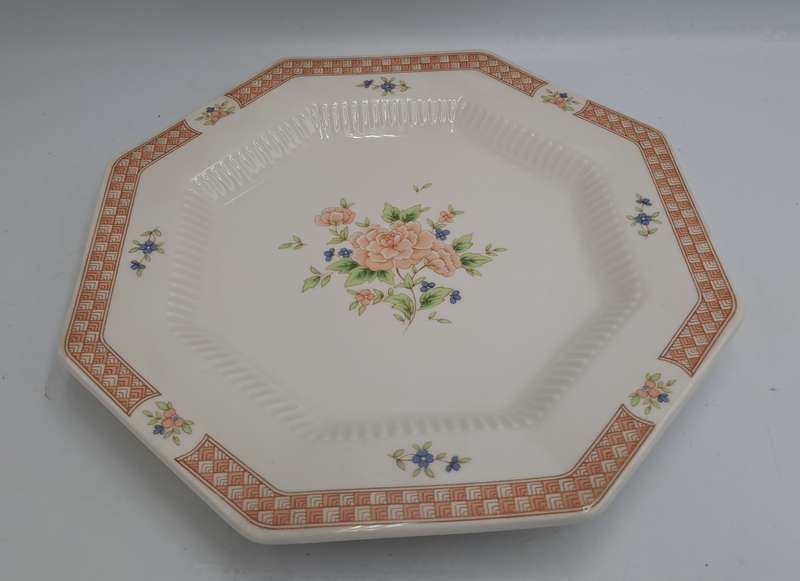 Discontinued NIKKO Cameo Rose Dinner Plate -Classic Collection -Made in Japan (10 Available)