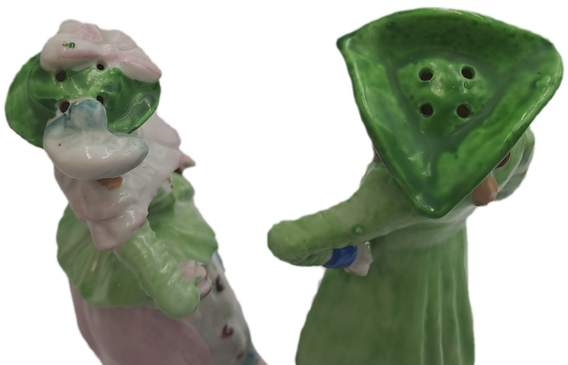 Vintage 1940's Hand Painted Porcelain Colonial Couple Salt & Pepper Shakers -Occupied Japan