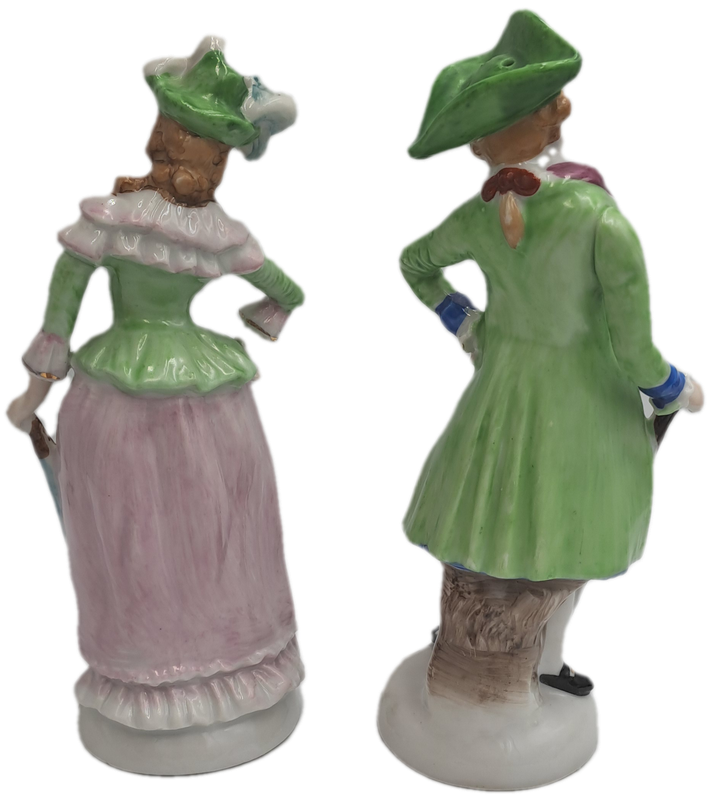 Vintage 1940's Hand Painted Porcelain Colonial Couple Salt & Pepper Shakers -Occupied Japan