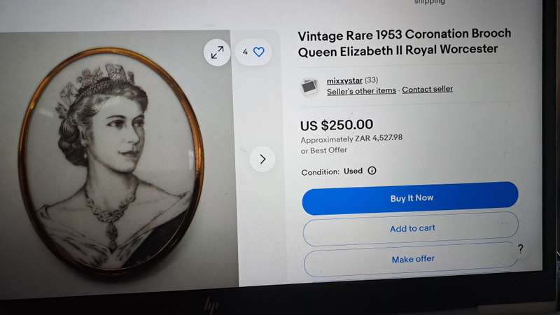Vintage Rare 1953 Porcelain Coronation Brooch Queen Elizabeth II Royal Worcester England