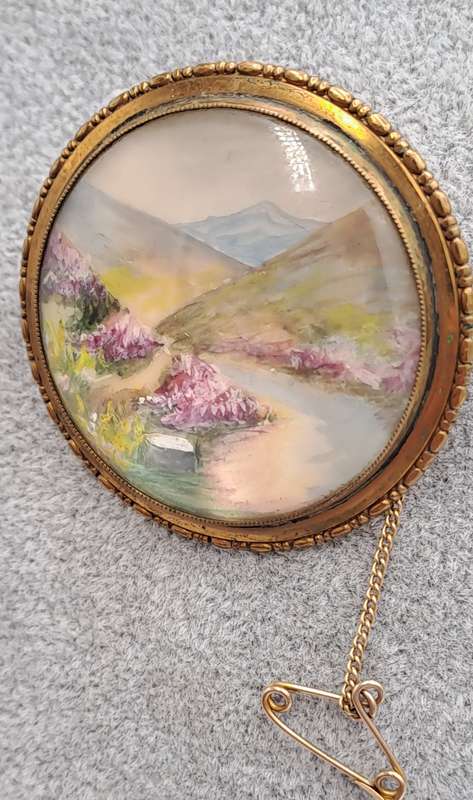 Vintage 1930's-1940's TLM (Thomas L Mott) Scottish Landscape Purple Heather Handpainted Brooch