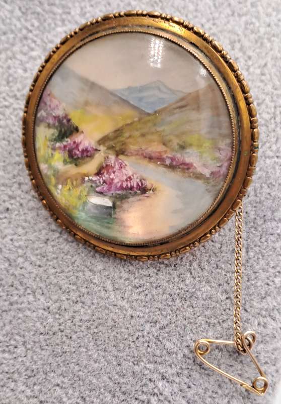 Vintage 1930's-1940's TLM (Thomas L Mott) Scottish Landscape Purple Heather Handpainted Brooch