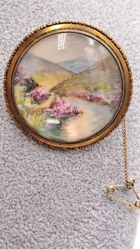 Vintage 1930's-1940's TLM (Thomas L Mott) Scottish Landscape Purple Heather Handpainted Brooch