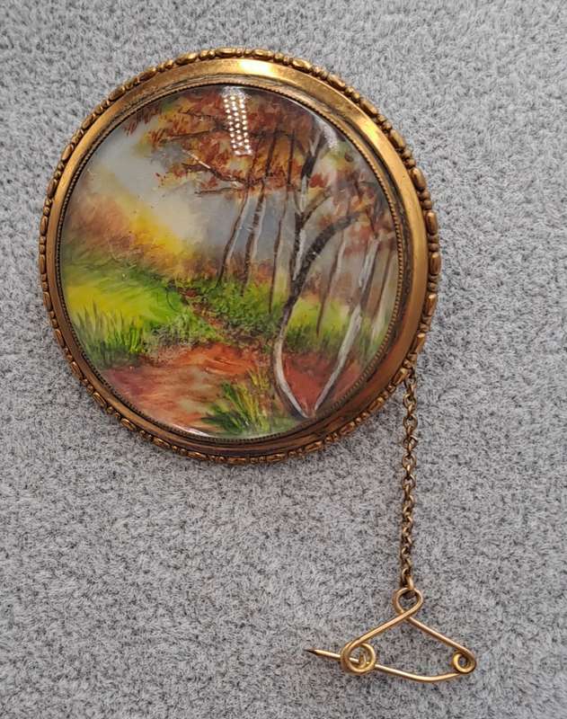 Vintage 1930's-1940's TLM (Thomas L Mott) Country Scene Handpainted Brooch