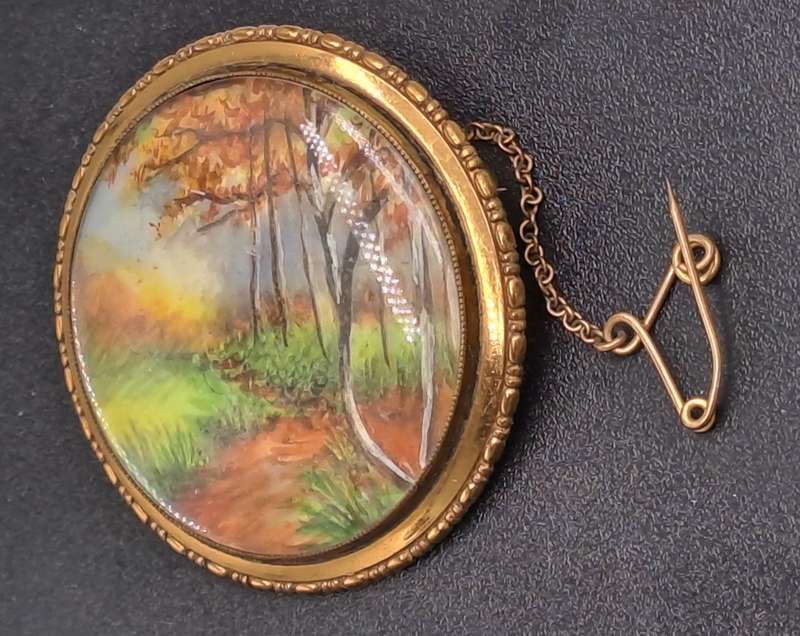Vintage 1930's-1940's TLM (Thomas L Mott) Country Scene Handpainted Brooch