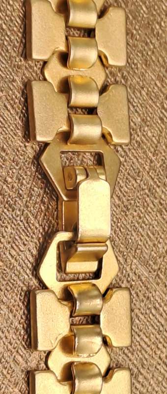 Fashionable Geometric Gold Tone Necklace 46cm