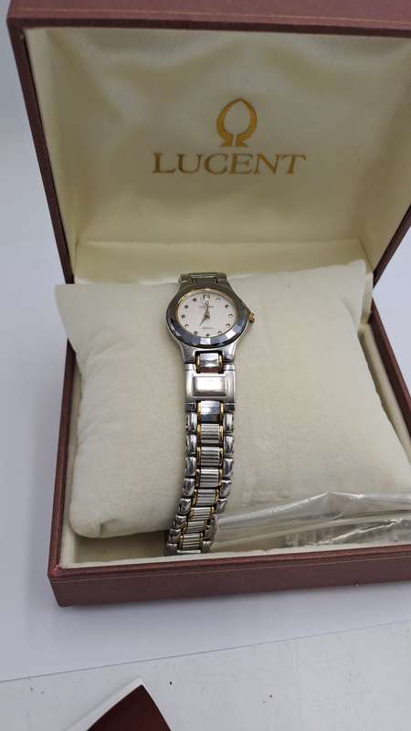 Pre-owned Ladies LUCENT Sapphire Quartz watch in Box -Working- 23kt Gold Plated