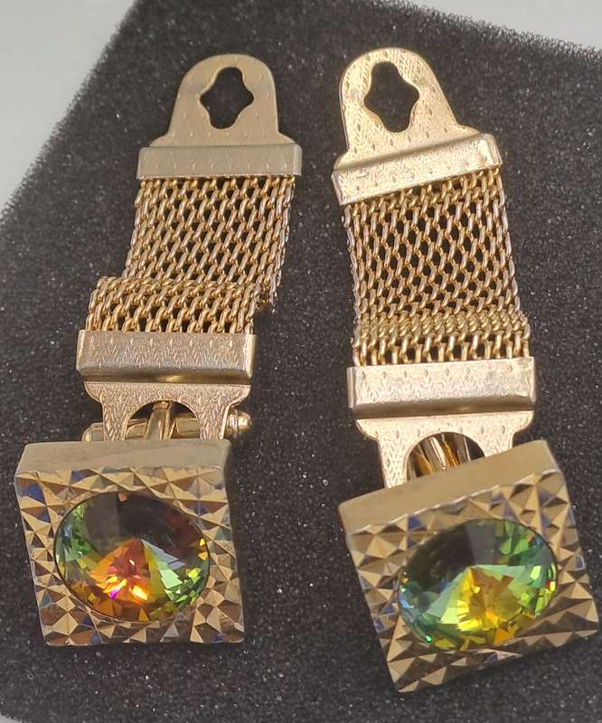 Vintage 1960 Gold tone Cufflinks with green accent crystals