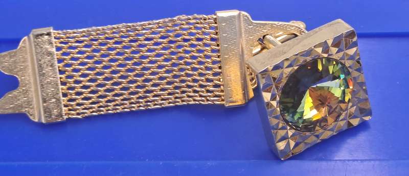 Vintage 1960 Gold tone Cufflinks with green accent crystals